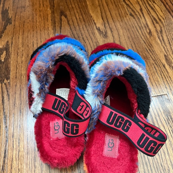 UGG slides - Picture 7 of 7